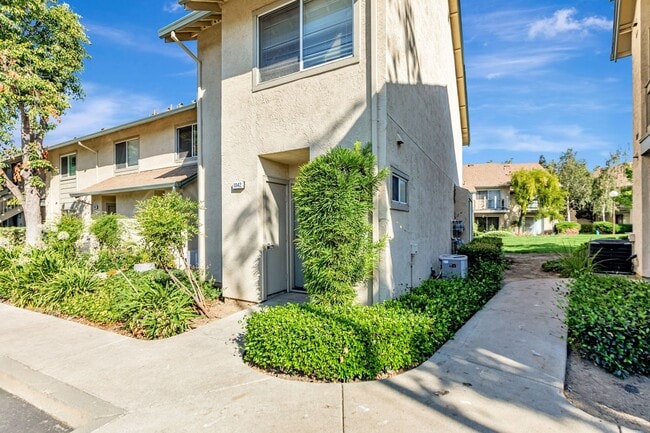 property at 1042 Summerplace Dr