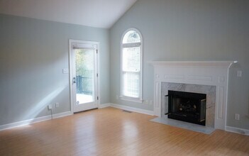 3801 Lake Point Cir in Raleigh, NC - Building Photo - Building Photo