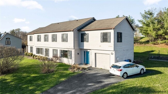 116 Terrace View Dr in Ithaca, NY - Building Photo - Building Photo