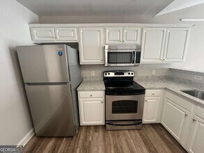 162 Fair Oaks Dr in Athens, GA - Building Photo - Building Photo