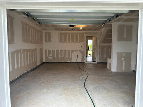 Room in Townhome on Kasota Ln in Raleigh, NC - Building Photo - Building Photo