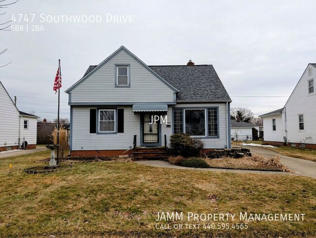 property at 4747 Southwood Dr