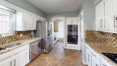 2210 Ridgewood in Carrollton, TX - Building Photo - Building Photo
