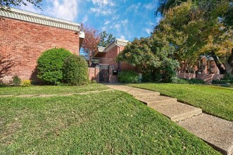 4340 Cedar Springs Rd in Dallas, TX - Building Photo - Building Photo