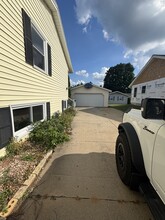 1817 Raven St in West Bend, WI - Building Photo - Building Photo