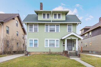 2827 Avondale Ave in Cleveland Heights, OH - Building Photo - Building Photo