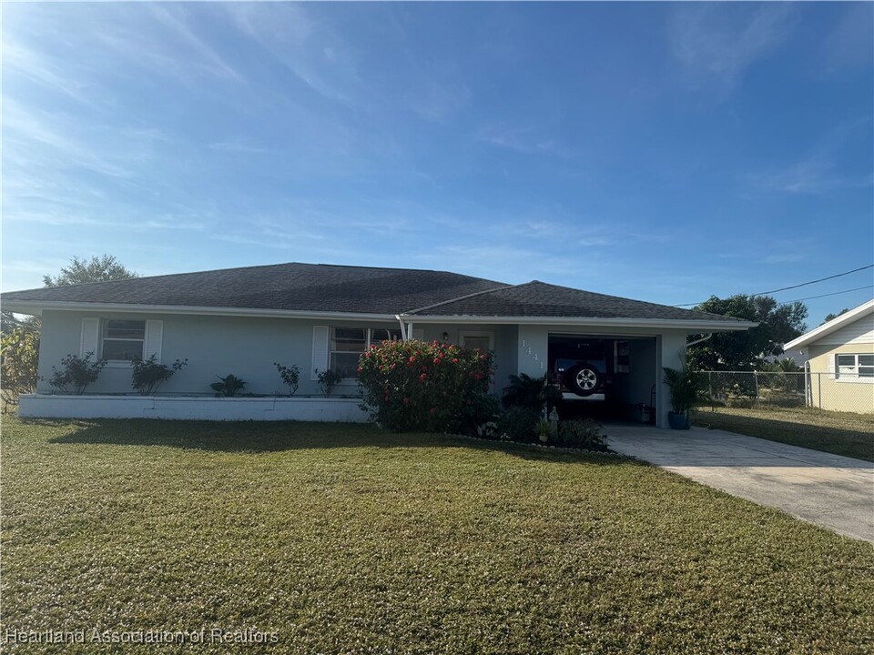 1441 Kerry Dr in Sebring, FL - Building Photo