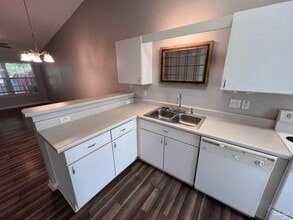 8157 Heirloom Dr in Pensacola, FL - Building Photo - Building Photo