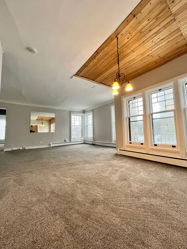 104 Linwood Ave in Buffalo, NY - Building Photo - Building Photo