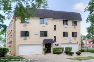 800 Graceland Ave in Des Plaines, IL - Building Photo