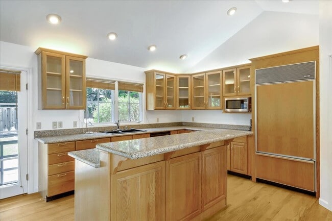 property at 162 Toyon Rd