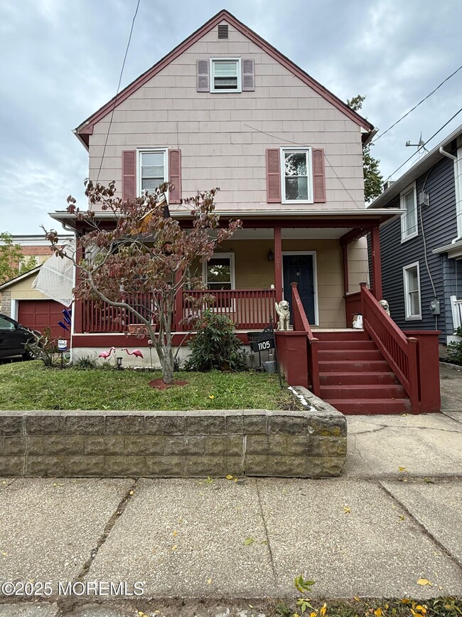 property at 1105 Emory St