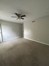 537 Windrift Dr in Belleville, IL - Building Photo - Building Photo