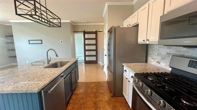 property at 7501 Shadowridge Run