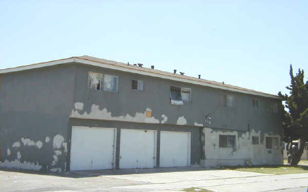 144-154 E 57th St in Long Beach, CA - Building Photo - Building Photo