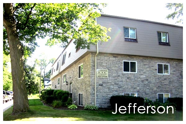 Jefferson Apartments in Valparaiso, IN - Building Photo