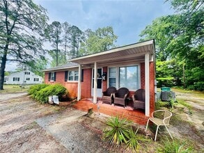 803 Floyd St in Fairmont, NC - Building Photo - Building Photo