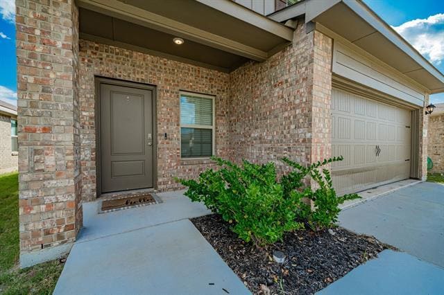property at 904 Sunrise Ln