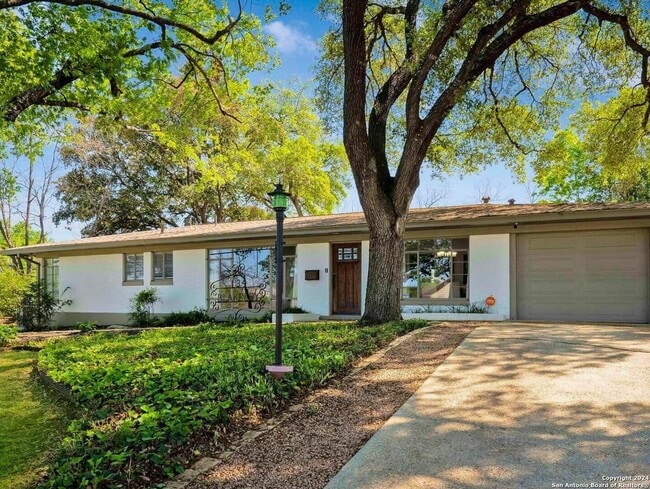 134 Blakeley Dr in San Antonio, TX - Building Photo - Building Photo