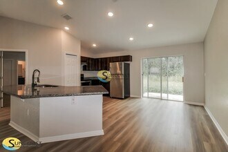 2265 W Arbutus Dr in Citrus Springs, FL - Foto de edificio - Building Photo