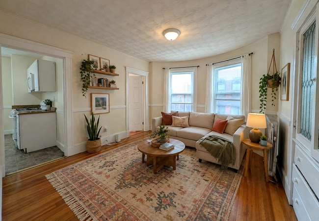 14 Sanborn Ave, Unit 18-5 in Somerville, MA - Foto de edificio - Building Photo