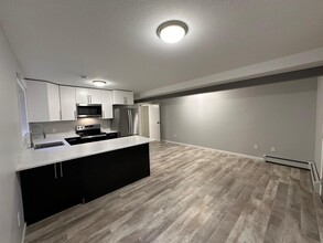 300 Ferry Landing Pl in Hope, BC - Building Photo - Building Photo