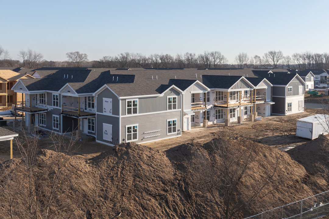 Springs at Mishawaka in Granger, IN - Foto de edificio
