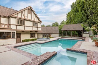 16754 Ashley Oaks in Los Angeles, CA - Building Photo - Building Photo