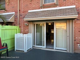 918 Jamestown Ave in Indian Harbour Beach, FL - Building Photo