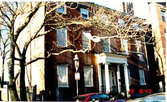 16 Harvard St Apartments