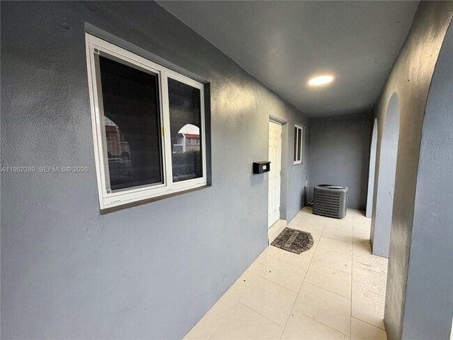 7155 W 2nd Way in Hialeah, FL - Building Photo - Building Photo