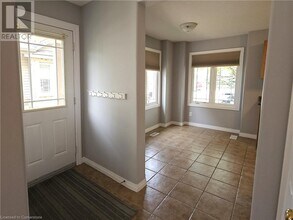 535 535 Windflower Cres in Kitchener, ON - Building Photo - Building Photo