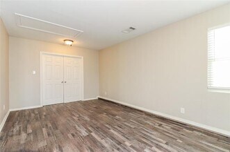 106 Fannin Dr in Euless, TX - Building Photo - Building Photo