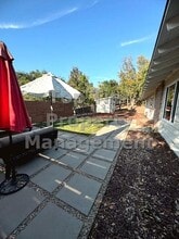 735 Bear Valley Pkwy in Escondido, CA - Building Photo - Building Photo