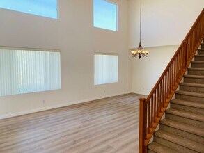 26317 Palm Tree Ln in Murrieta, CA - Building Photo - Building Photo