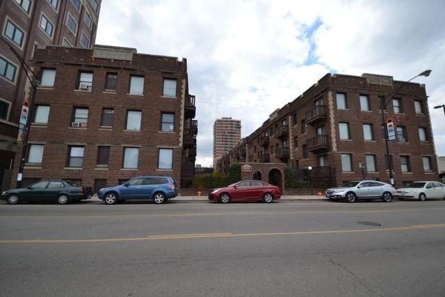 property at 3036 N Halsted St