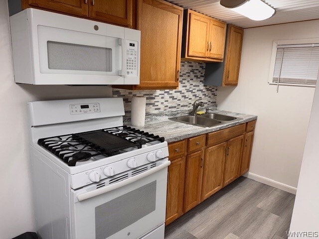 9563 Oakland St in Angola, NY - Building Photo - Building Photo