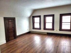 237 W 21st St, Unit 3 in Erie, PA - Building Photo - Building Photo