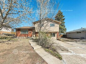 6184 Field St in Arvada, CO - Building Photo