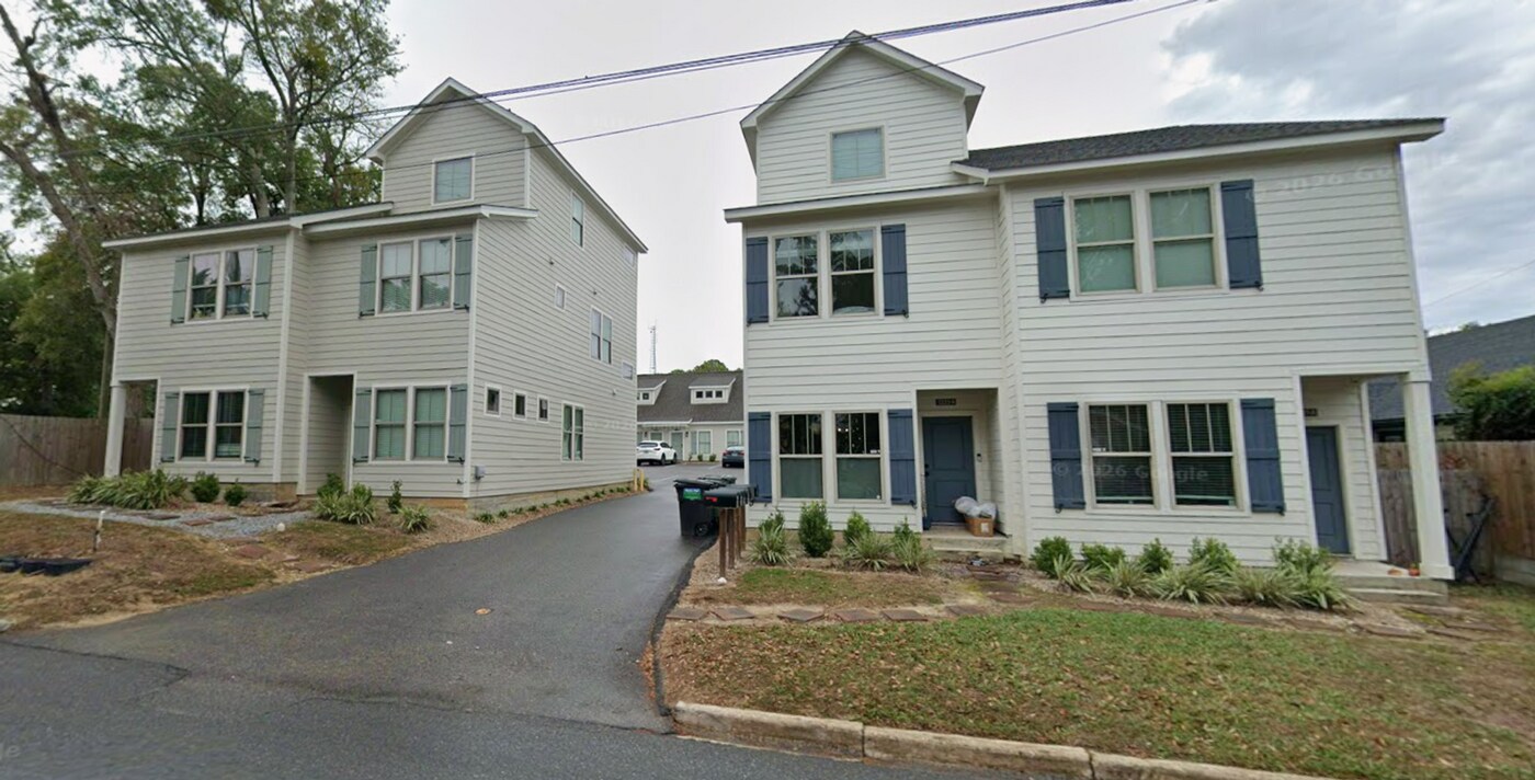 1325 N Bronough St in Tallahassee, FL - Building Photo