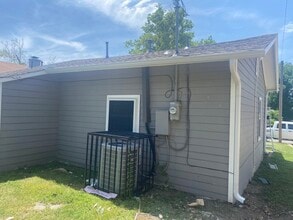 1031 Elmwood Ave in Fort Worth, TX - Building Photo - Building Photo