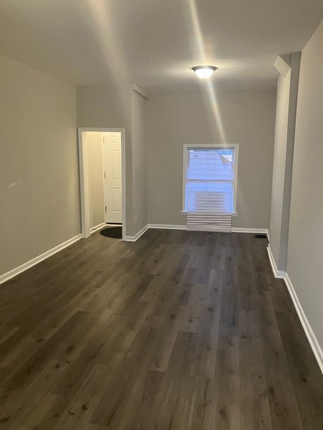 512 N Curley St in Baltimore, MD - Building Photo - Building Photo