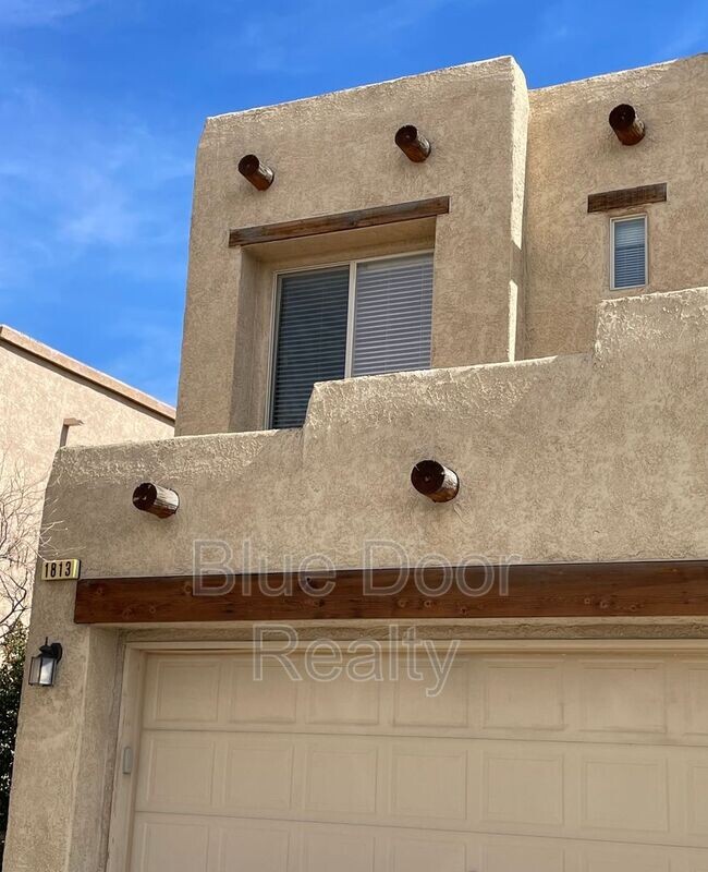 property at 1813 Cortina Loop SE