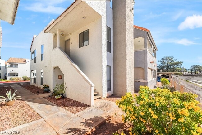 property at 1512 Bass Dr