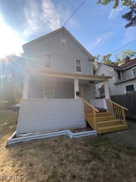 2156 7th St SW in Akron, OH - Building Photo