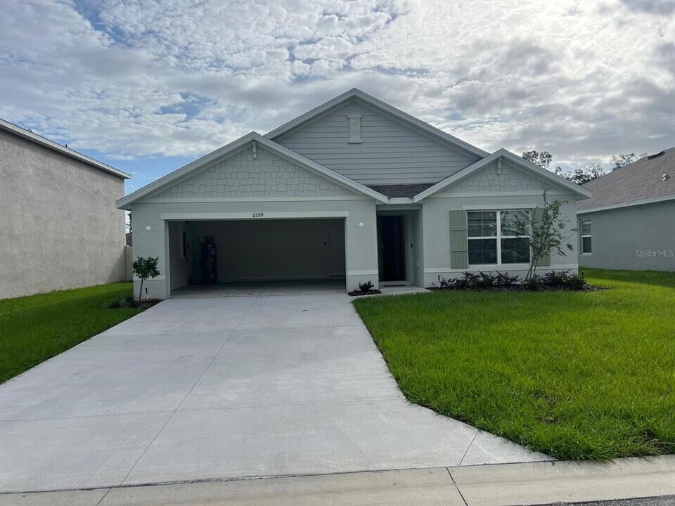 11299 SE 67th Cir in Belleview, FL - Building Photo