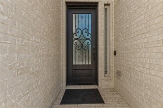 2711 La Jolla Blvd in Grand Prairie, TX - Building Photo - Building Photo