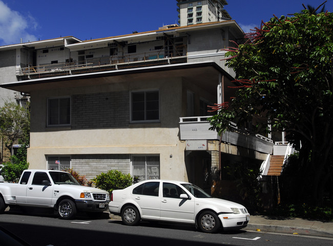 448 Kaiolu St in Honolulu, HI - Building Photo - Building Photo