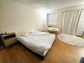 1039 Commonwealth Ave in Boston, MA - Building Photo - Building Photo