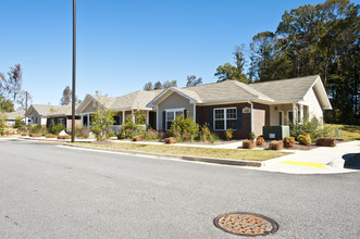 Maple Square Apartments in Jefferson, GA - Building Photo - Building Photo